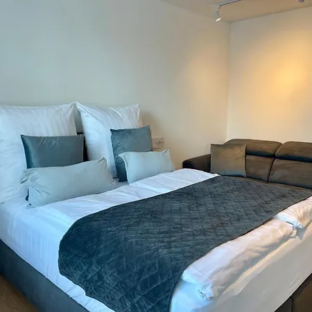 アパート Nest'l & Mösern