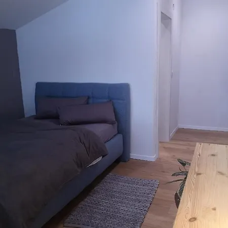 Nest'l & Mosern