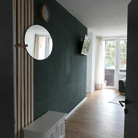 Apartment Nest'l & *